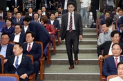 국민의힘 지도부 줄줄이 사퇴 표명...차기 체제 놓고 ‘내홍’