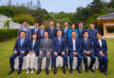 李대통령, 與지도부와 관저 만찬...“국민 삶이 나아지는 것이 진정한 성공”