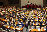 與, 과방위 ‘방송3법’ 처리 연기...차기 원내대표 선출 이후로