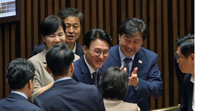 김민석 국무총리 후보자 인준안 국회 본회의 통과