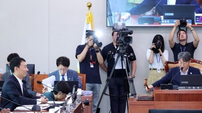 방송3법·노란봉투법, 여당 주도로 국회 법사위 통과