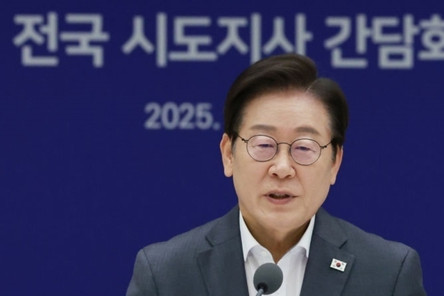 이 대통령 첫 외국 정상 국빈 방문, 베트남 당 서기장과 정상회담