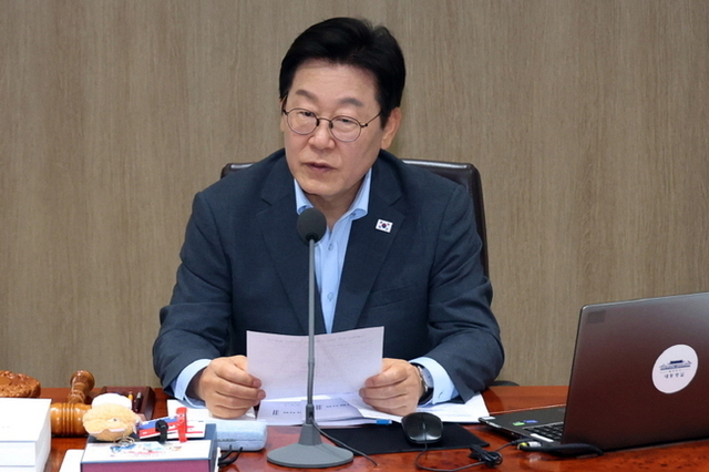 이 대통령 “정부 지출 효율화 방안 모색...확대 재정 강조”