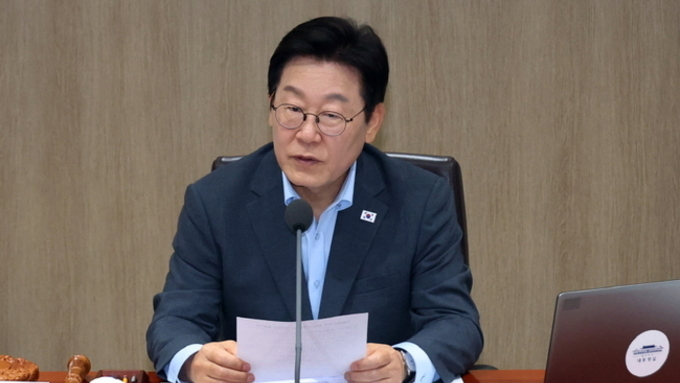 이 대통령 “정부 지출 효율화 방안 모색...확대 재정 강조”