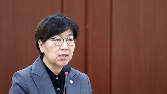 요양병원 간병비 급여화 추진…지역의사제 도입과 공공의대 설립