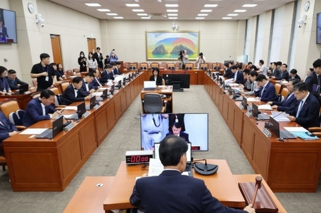 국회, 최태원, 정의선 등 재계인사 대거 소환