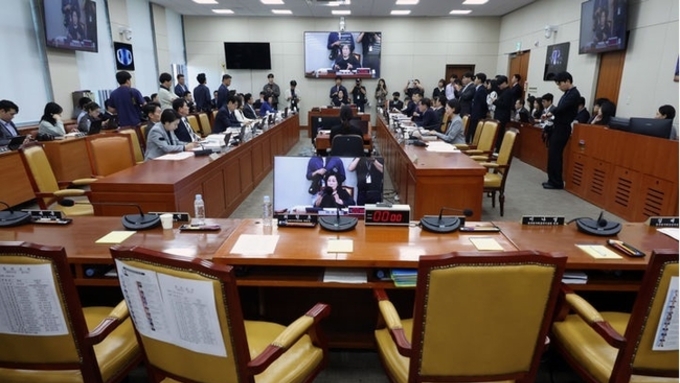 국감 5일차 일정…헌법재판소·경찰청·도로교통공단 ...여야 충돌 예상