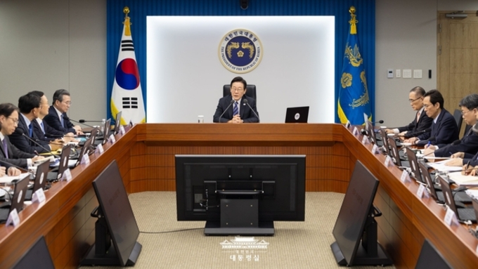 이재명 대통령 “규제와 금융, 노동 등 6대 구조개혁 통해 잠재성장률 반등시켜야”