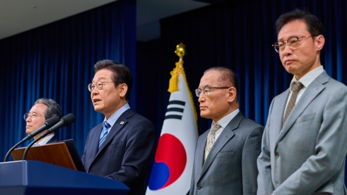 미국, 한국 핵추진잠수함 건조 승인...민간 우라늄 농축·사용후핵연료 재처리 지지