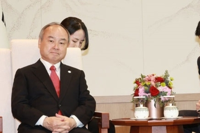 李 대통령, 손정의 회장 접견 'AI 3대 강국 실현 위해 조언·제안 해달라'