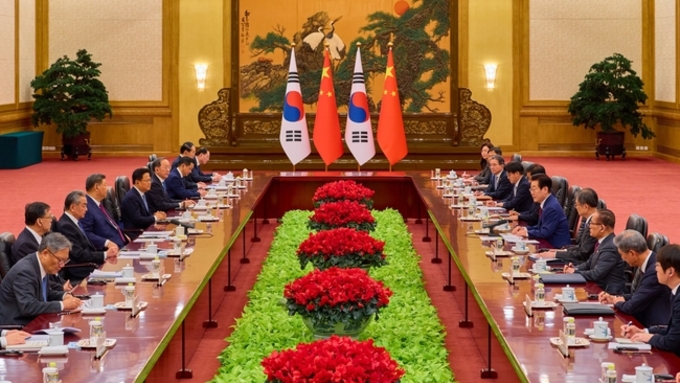 이재명 대통령-시진핑 주석, 남북대화 재개 중요성 확인...한반도 평화 방안 지속 모색