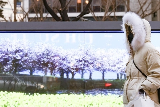 오늘 서울 아침 최저 -13도 역대급 한파 ...낮에도 영하권 '뚝'