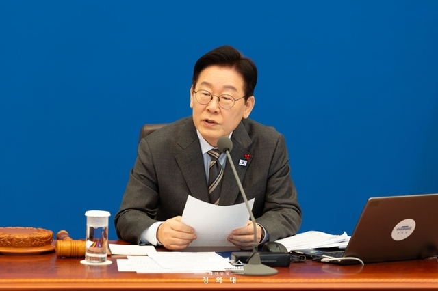 이재명 대통령 “정책 발표로 끝나면 안 돼...국민들이 삶의 질 개선 체감해야 성과”