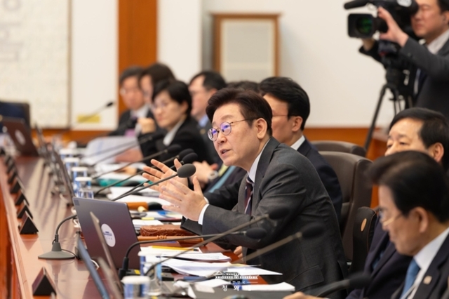 이재명 대통령 “똘똘한 한 채로 갈아타기도 주거용 아니면 안 하는 것이 이익”