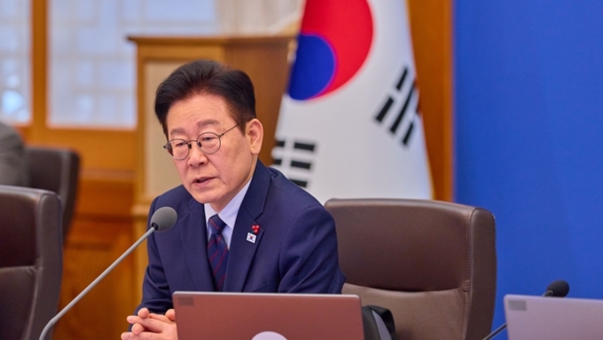 이재명 대통령 “사회악은 다주택자들이 아니라 다주택이 돈이 되게 만든 정치인들”