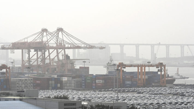 무효 상호관세 대체 도널드 트럼프 새 글로벌 10 관세 발효, 대미투자특별법 지지부진 논란 확산