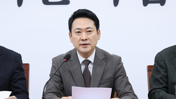 장동혁, 윤석열과의 절연 본격화...의료·노동정책 공개 반성·사과...“결의문 존중”