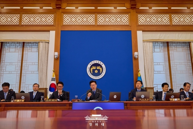 이재명 대통령 “비상대응체계 가동해 최악 상황 가정한 대비책 철저하게 수립·시행하라”