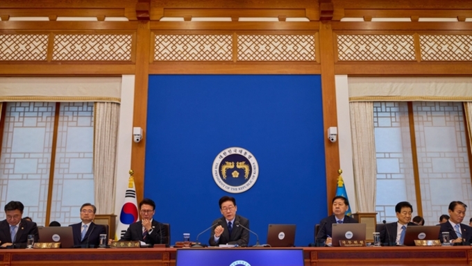 이재명 대통령 “비상대응체계 가동해 최악 상황 가정한 대비책 철저하게 수립·시행하라”