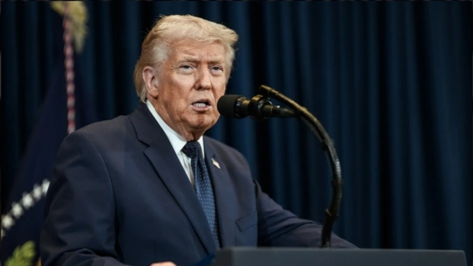 도널드 트럼프 “이란 정부 요청으로 발전소 파괴 기간 4월 6일 오후 8시로 열흘 중지”