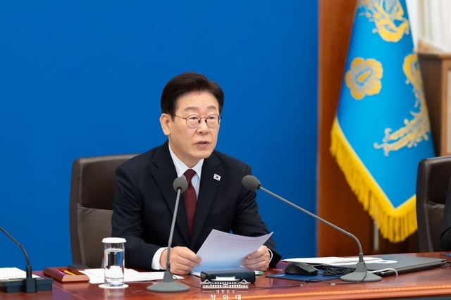 이재명 대통령 “세제, 금융, 규제 권한 행사만으로 충분히 집값안정 이룰 수 있다”