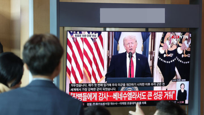 도널드 트럼프 “앞으로 2∼3주 이란에 극도로 강력한 타격을 가할 것”