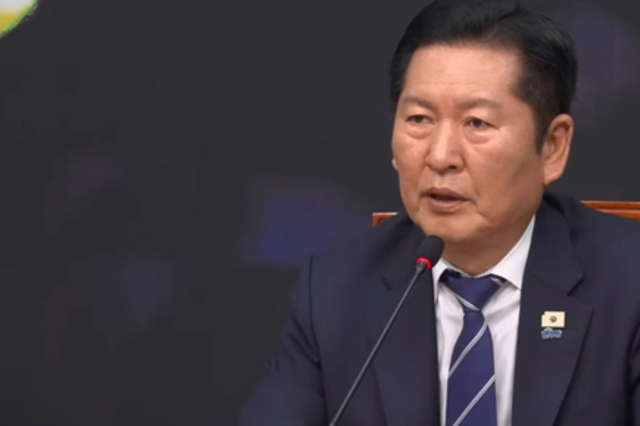 정청래 “국민의힘, 12·3 비상계엄에 반성한다면 지방선거 후보 내지 말아야...내란 청산 10년 이상 걸릴 수도”