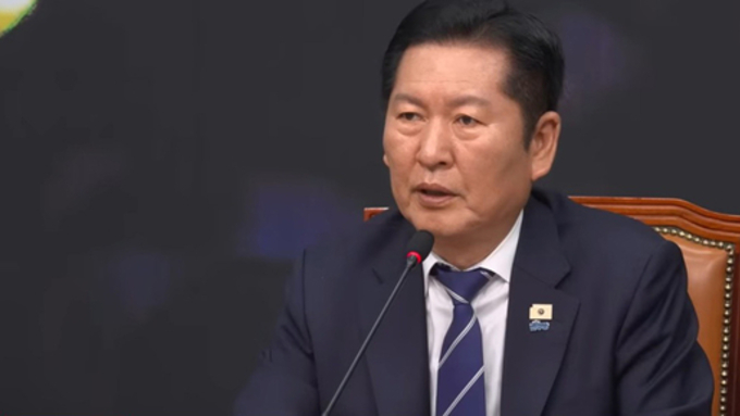 정청래 “국민의힘, 12·3 비상계엄에 반성한다면 지방선거 후보 내지 말아야...내란 청산 10년 이상 걸릴 수도”