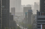 오늘 전국 황사 영향…낮 최고기온 17~23도