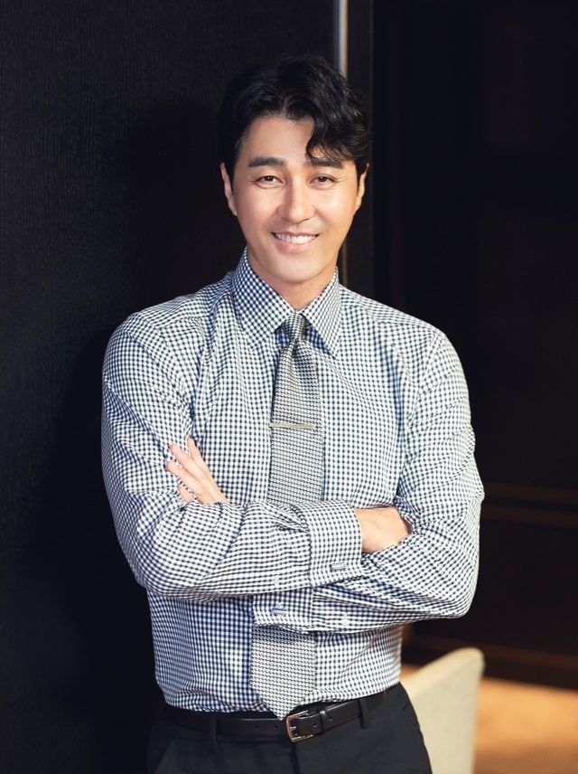 차승원 홈쇼핑 출연 소식이 전해졌다. 차승원은 8일 밤 9시 40분 NS홈쇼핑 랭킹닭컴 닭가슴살 제품 론칭 방송에 게스트로 출연할 예정이다. 차승원 홈쇼핑 등장은 배우 인생 최초 출연이다. (사진=YG엔터테인먼트 제공)